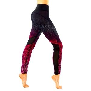 ❤️NWT❤️PETITE women/girls size S/M🌺Yoga/Workout leggings🌺with mesh cutout